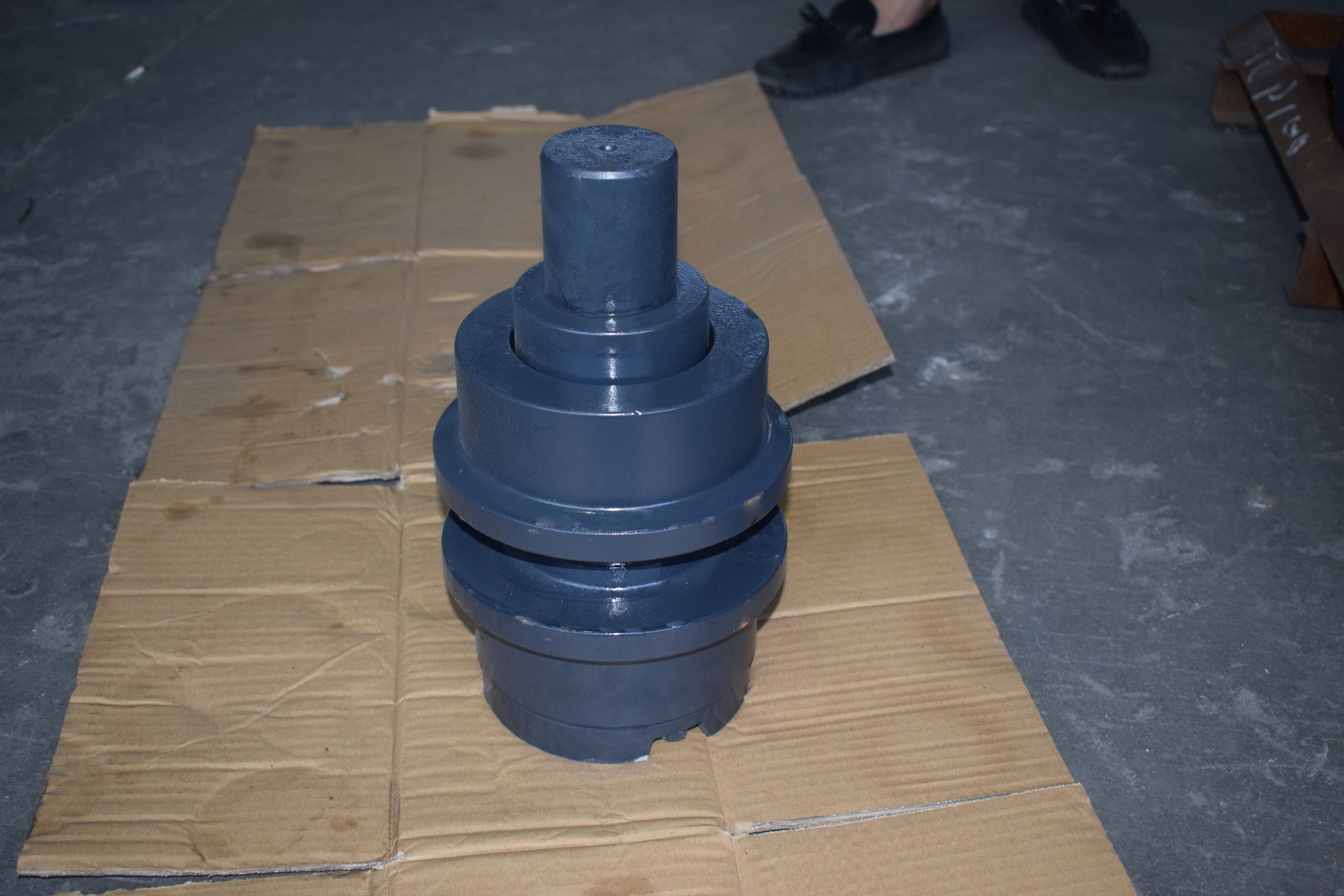 R140 Top Carrier Roller undercarriage